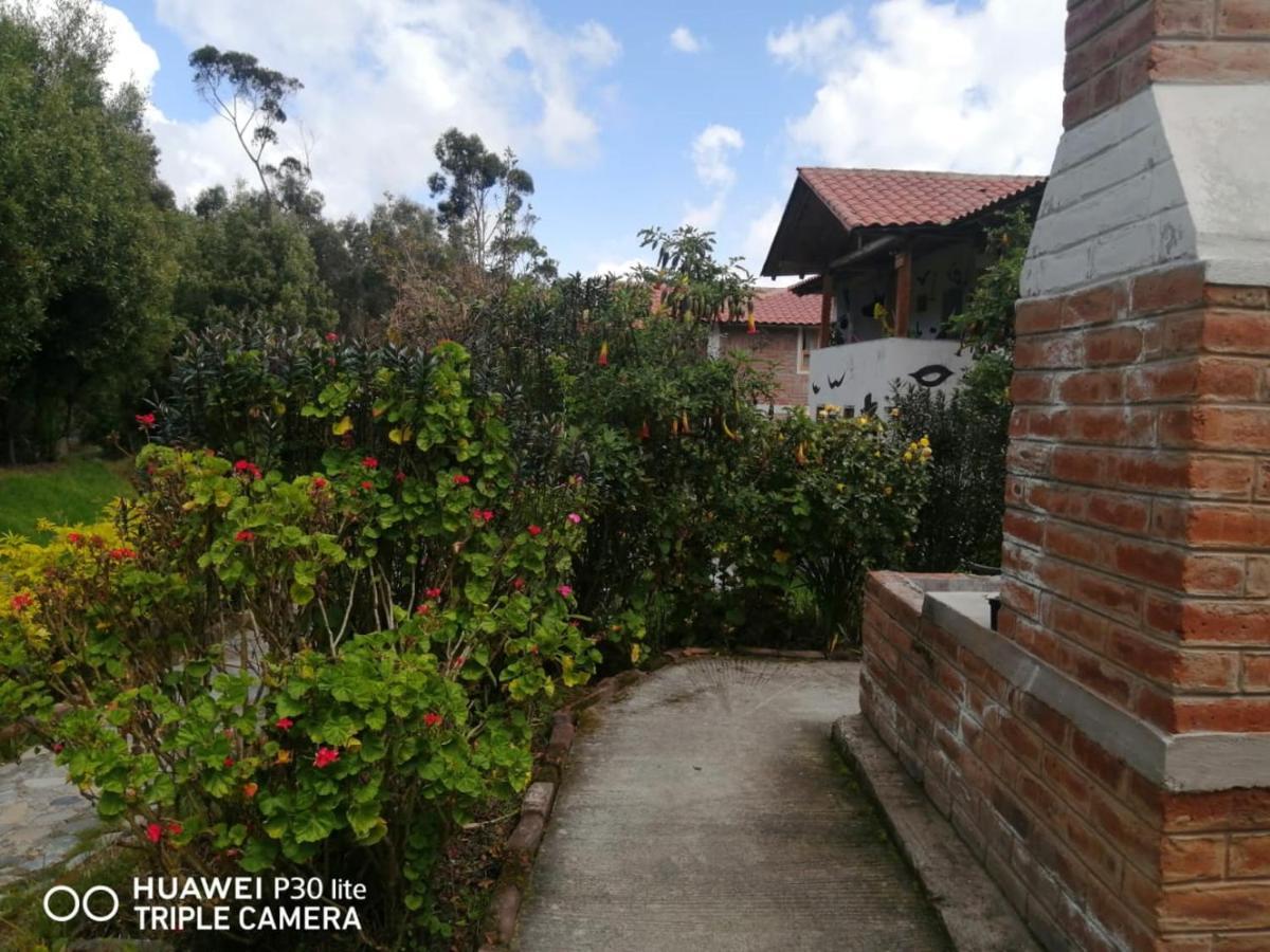 Hostal El Vaquero Chugchilan ภายนอก รูปภาพ