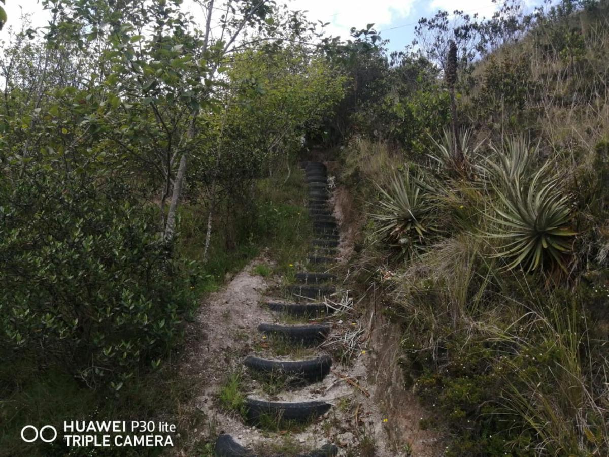 Hostal El Vaquero Chugchilan ภายนอก รูปภาพ
