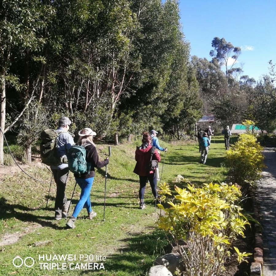 Hostal El Vaquero Chugchilan ภายนอก รูปภาพ
