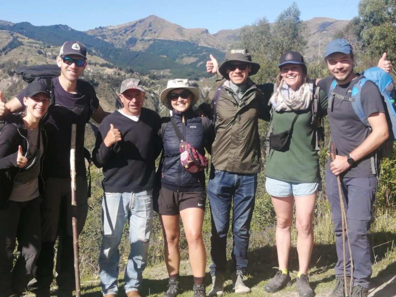 Hostal El Vaquero Chugchilan ภายนอก รูปภาพ