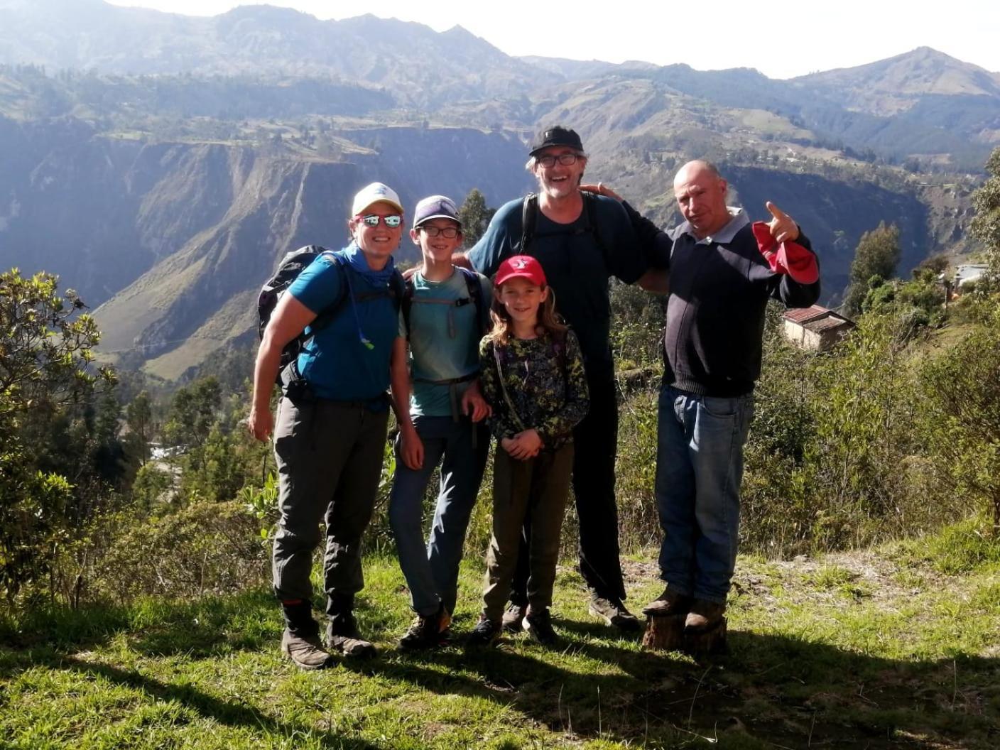 Hostal El Vaquero Chugchilan ภายนอก รูปภาพ