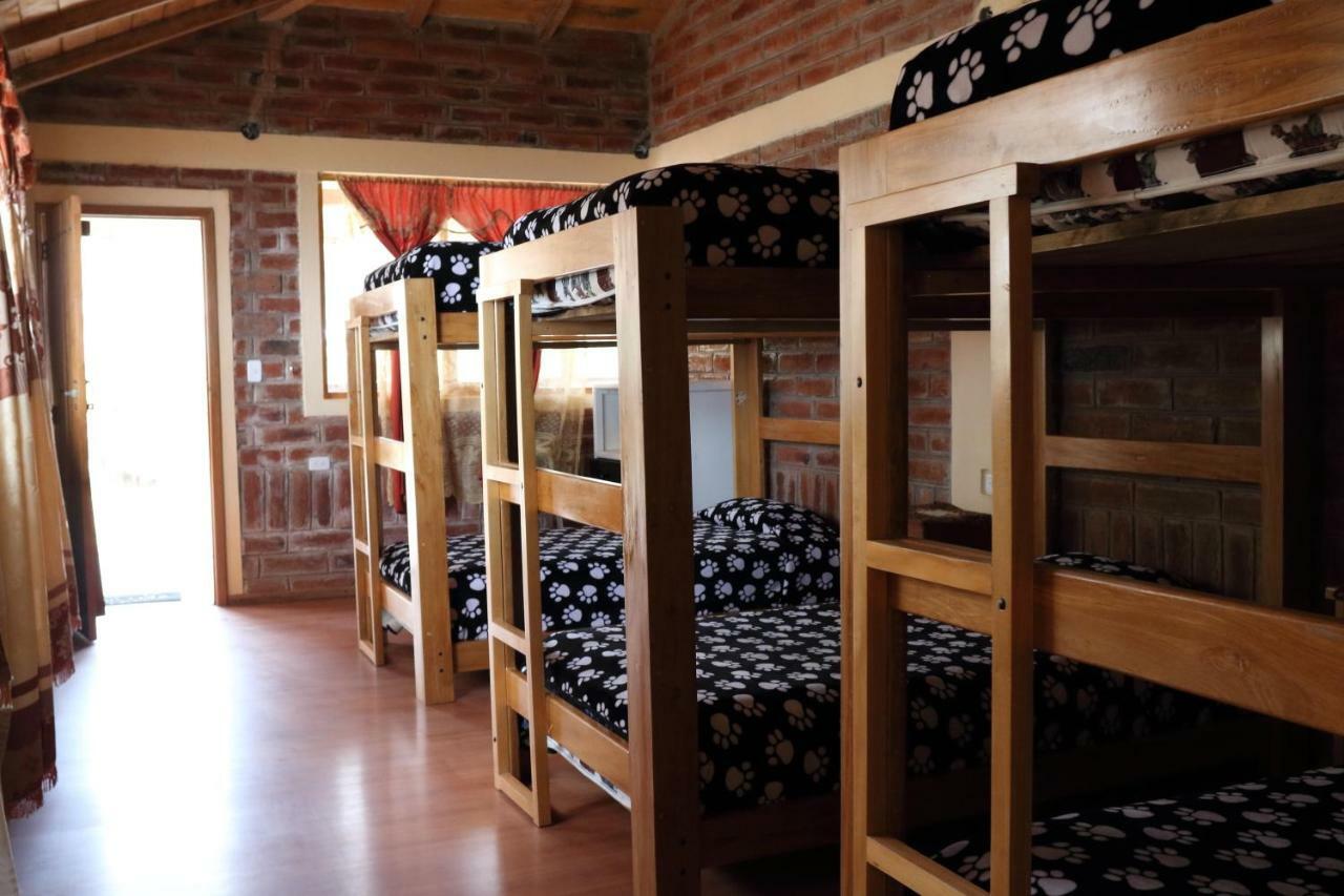 Hostal El Vaquero Chugchilan ภายนอก รูปภาพ